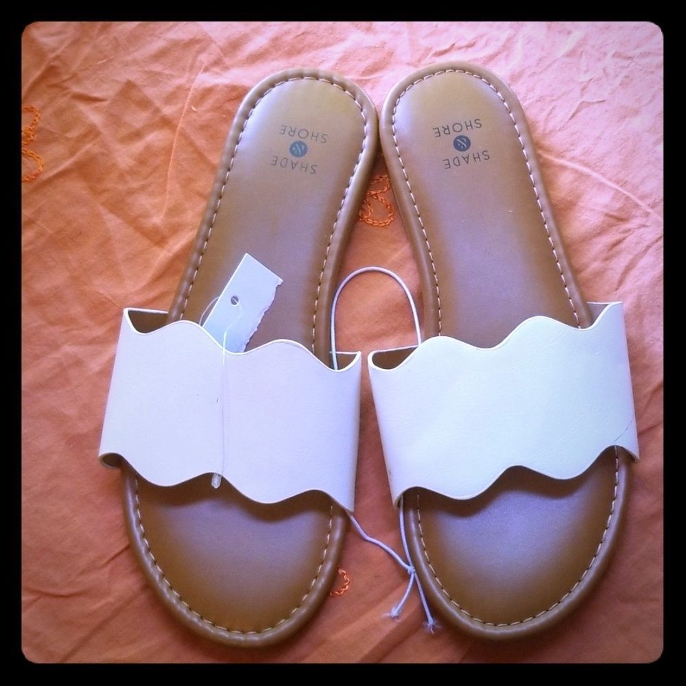 shade and shore sandals